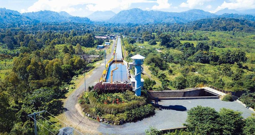 Schmale Architekten unterstützen ein Laufwasserkraftwerk in der DR Kongo und kompensieren damit die durch den Webauftritt anfallenden Emissionen  